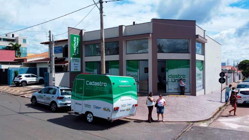 CadÚnico itinerante atende nas regiões do Picerno e Angelo Tomazin